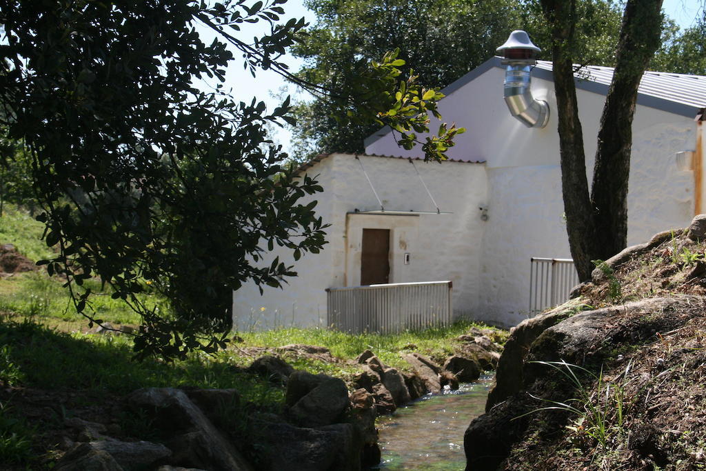 Estabulo De Valinhas Villa Vitorino dos Piães Eksteriør bilde