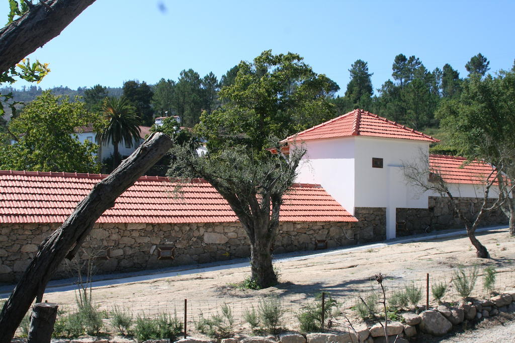 Estabulo De Valinhas Villa Vitorino dos Piães Eksteriør bilde